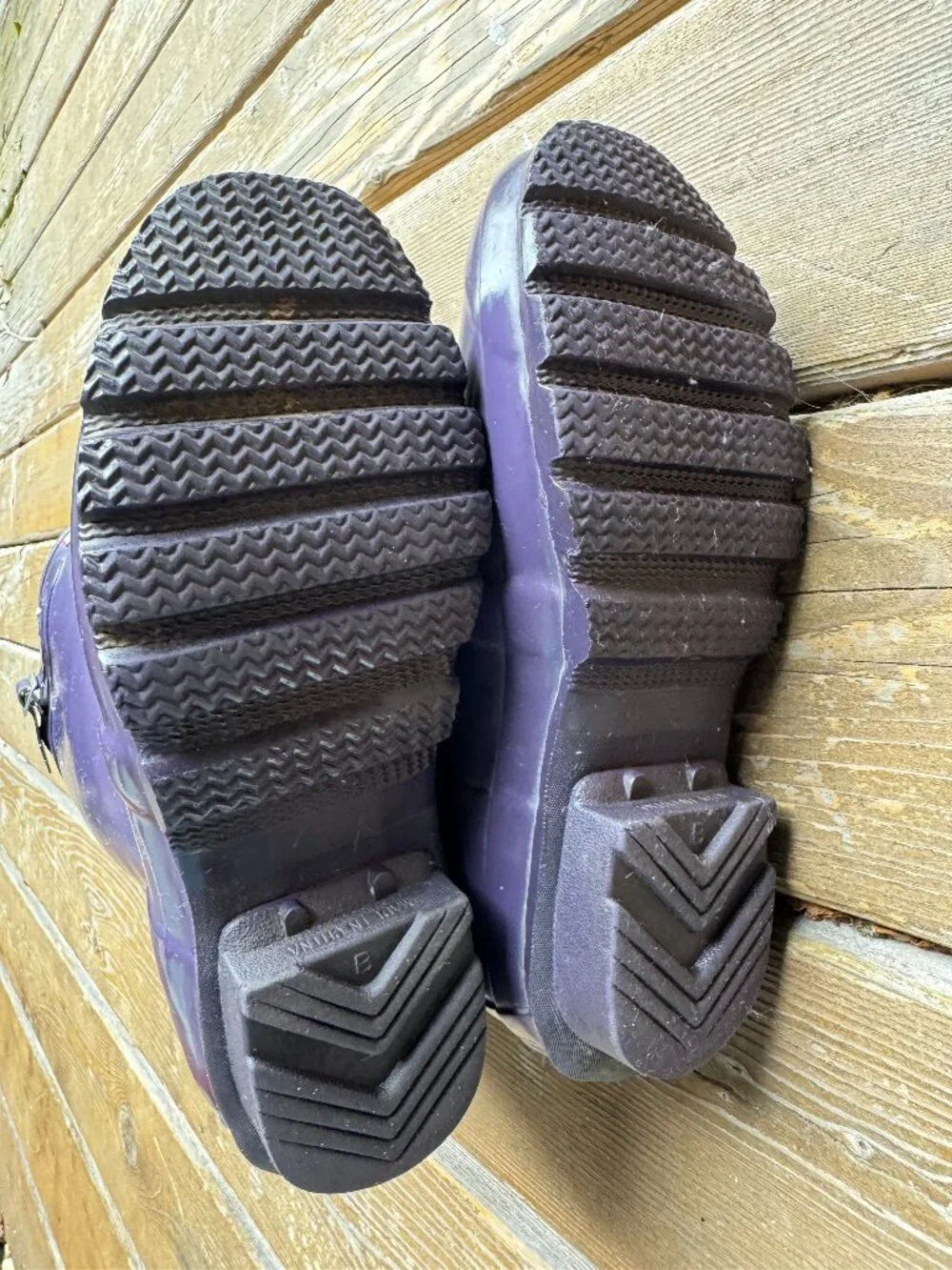 EUC Hunter Purple Original Tall Waterproof Rain Boots in Kids Size 5/EU 36